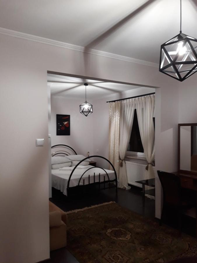 Fantazja - Restauracja I Noclegi رادوم المظهر الخارجي الصورة